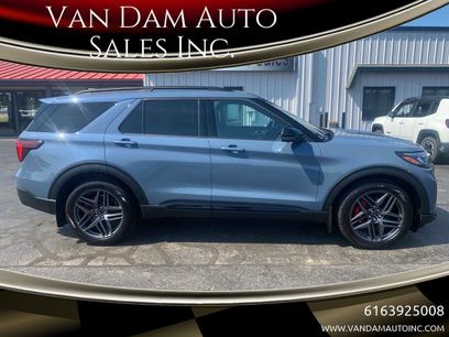 Used 2025 Ford Explorer ST