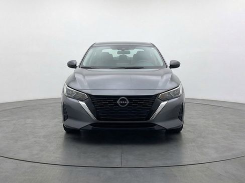 Used 2025 Nissan Sentra SV FWD image 2
