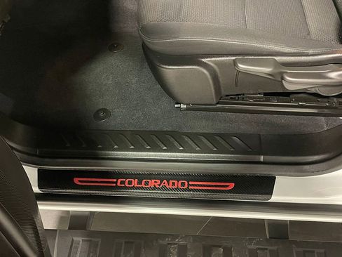 Used 2023 Chevrolet Colorado LT w/ LT Convenience Package image 24