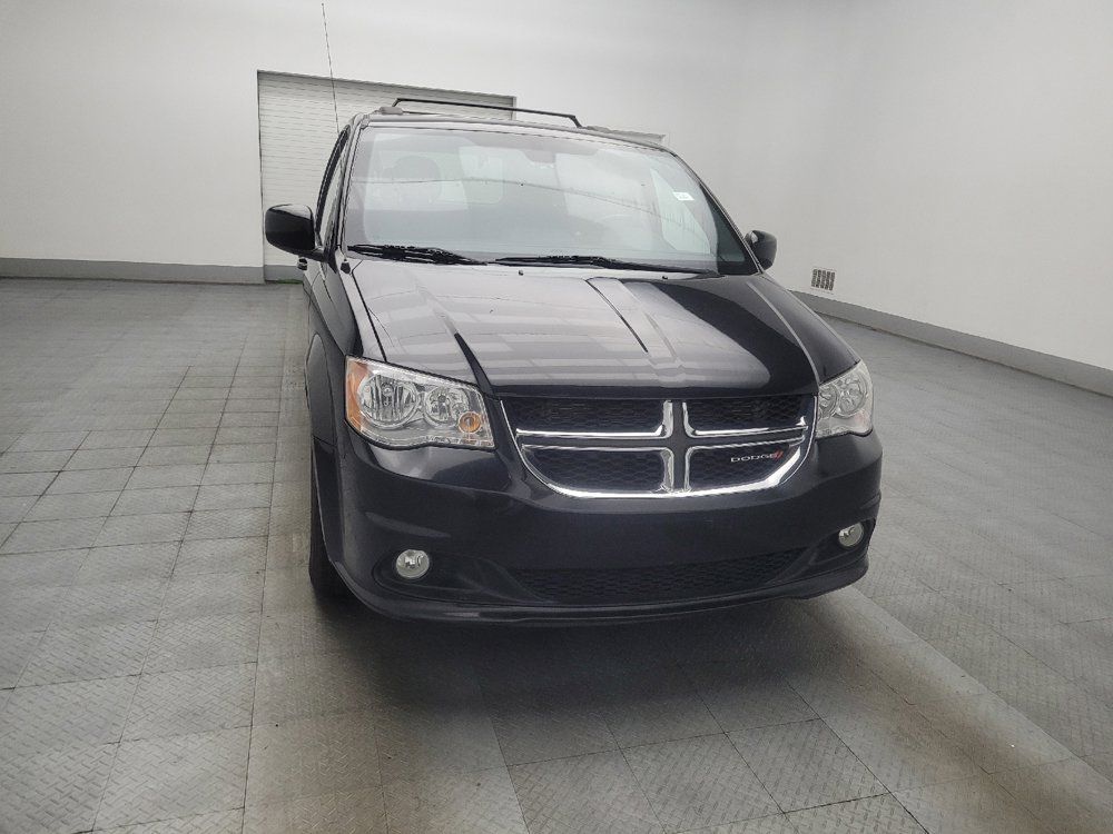 Used 2019 Dodge Grand Caravan SXT FWD image 14