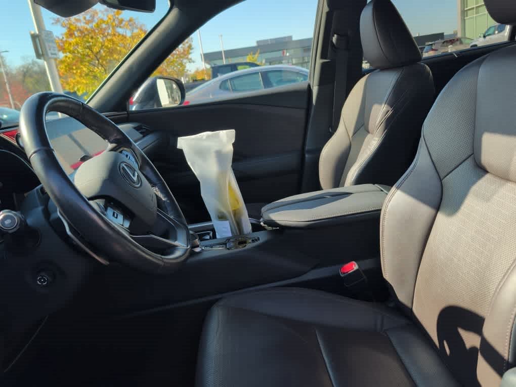 Used 2024 Lexus TX 350 AWD w/ Captains Chair Package image 5