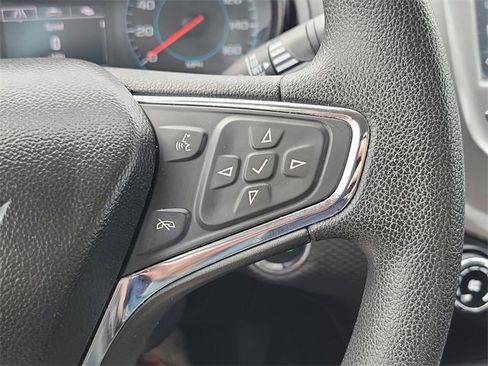 Used 2017 Chevrolet Cruze LT w/ Convenience Package image 14
