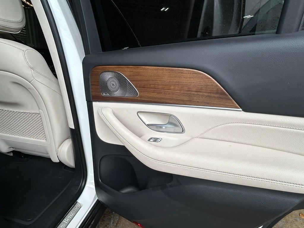 Used 2024 Mercedes-Benz GLE 450 4MATIC image 39