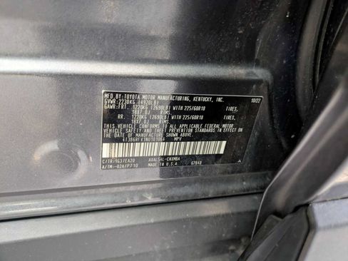 Used 2022 Toyota RAV4 XLE Premium AWD/4WD image 25