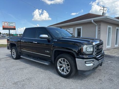Used 2018 GMC Sierra 1500 SLT w/ Texas SLT Premium Package AWD/4WD image 3