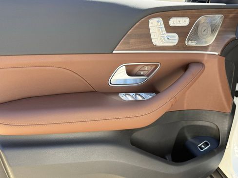 New 2026 Mercedes-Benz GLS 450 4MATIC image 15