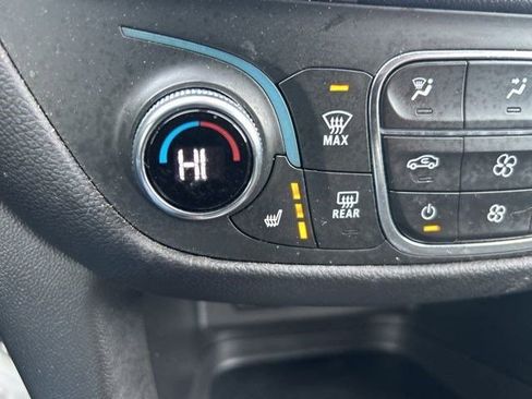 Used 2022 Chevrolet Equinox LT image 26