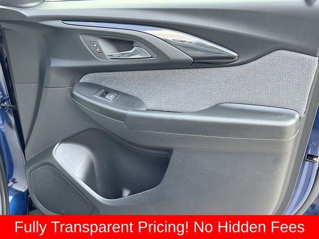 Used 2023 Chevrolet TrailBlazer LT FWD image 21