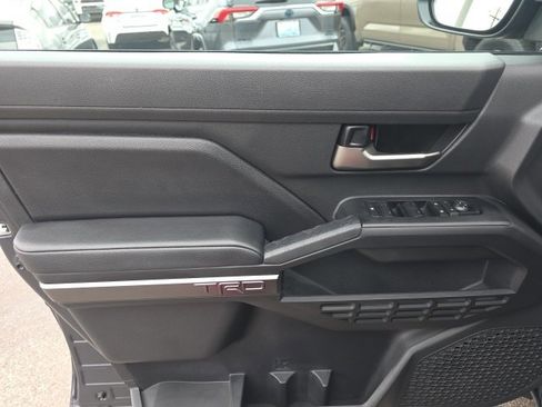 Used 2024 Toyota Tacoma TRD Sport image 16