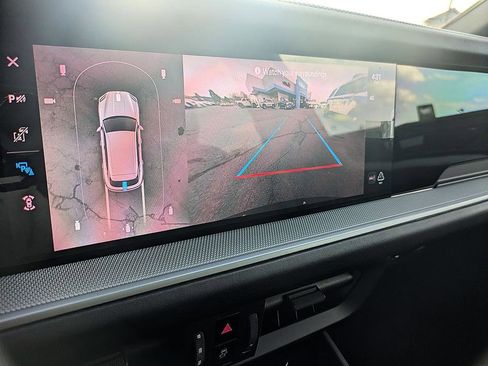 Used 2024 Porsche Cayenne image 23