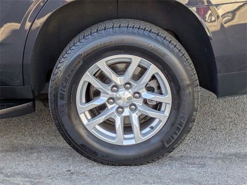 Certified 2022 Chevrolet Tahoe LT w/ Luxury Package image 11