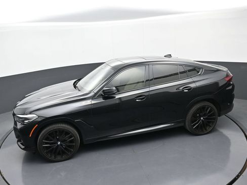 Used 2022 BMW X6 xDrive40i w/ M Sport Package AWD/4WD image 32