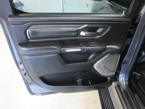 Used 2020 RAM 1500 Limited AWD/4WD image 35