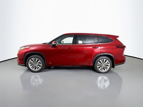 New 2026 Toyota Highlander Platinum AWD/4WD image 4
