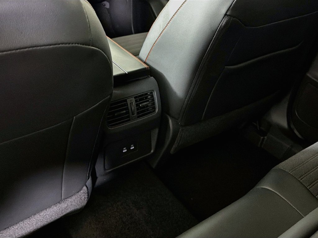 Used 2025 Nissan Rogue SV AWD/4WD image 27