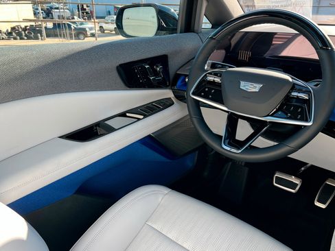 New 2026 Cadillac Optiq Sport 2 image 12