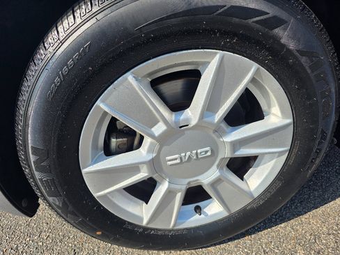 Used 2011 GMC Terrain SLE FWD image 9