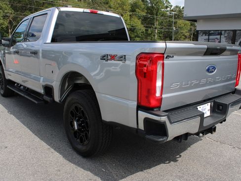 Used 2024 Ford F250 XLT image 8