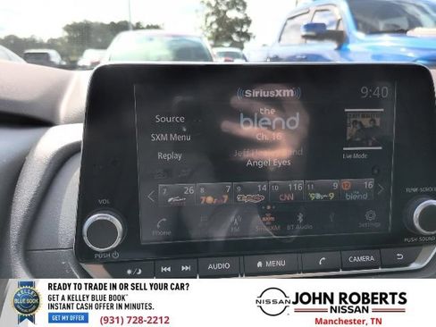 Used 2023 Nissan Rogue SV FWD image 12