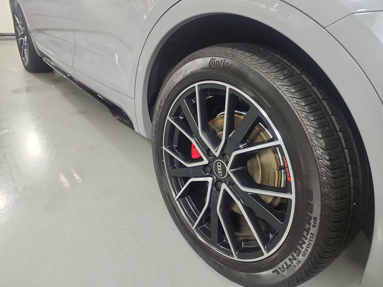 Used 2023 Audi SQ5 Premium Plus w/ Premium Plus Package AWD/4WD image 9