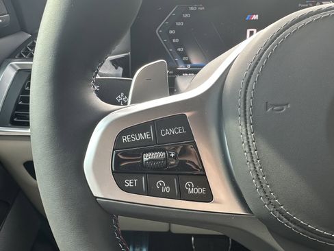 Used 2026 BMW X5 M60i w/ Executive Package image 17