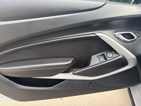 Used 2018 Chevrolet Camaro SS RWD image 18