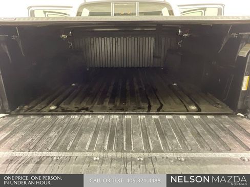 Used 2022 Toyota Tacoma SR AWD/4WD image 13