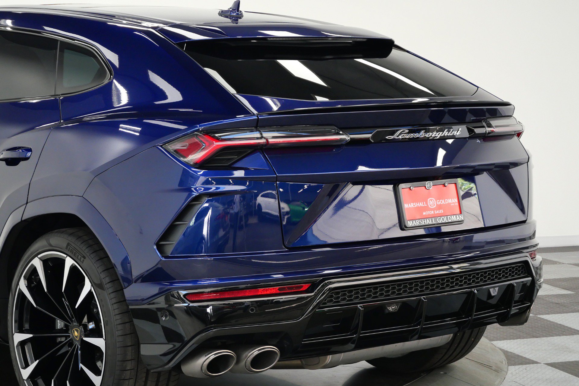 Used 2022 Lamborghini Urus AWD/4WD image 49