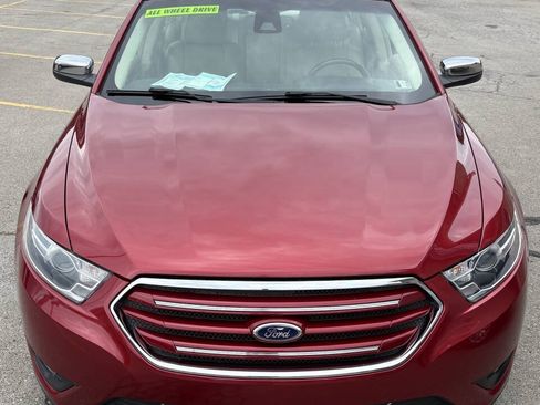 Used 2015 Ford Taurus Limited w/ Equipment Group 301A AWD/4WD image 2