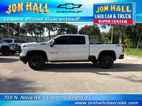 Used 2025 Chevrolet Silverado 2500 LT w/ Trail Boss Package AWD/4WD image 4