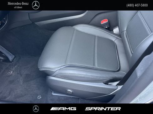 New 2026 Mercedes-Benz GLC 300 image 14