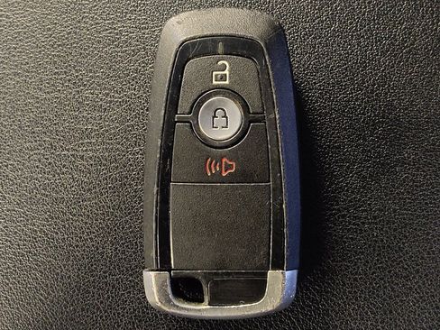 Used 2021 Ford Edge SEL AWD/4WD image 32
