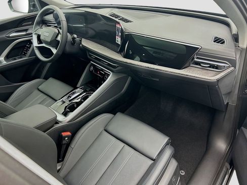 Used 2025 Audi Q5 Premium Plus image 17