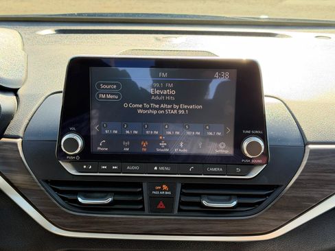 Used 2024 Nissan Altima 2.5 SV FWD image 53