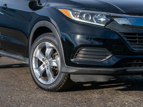 Used 2019 Honda HR-V LX image 11