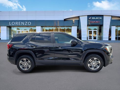 Used 2025 GMC Terrain Elevation w/ Technology Package II AWD/4WD image 4