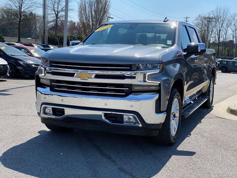 Used 2022 Chevrolet Silverado 1500 LTZ w/ LTZ Premium Package image 3