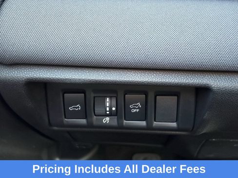 Certified 2025 Subaru Outback Premium AWD/4WD image 17