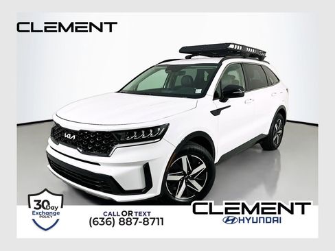 Used 2022 Kia Sorento S FWD image 1