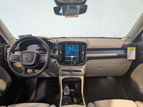 New 2026 Volvo XC40 B5 Ultra w/ Protection Package Premier image 12