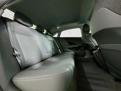 Used 2025 Lucid Air Pure RWD image 24