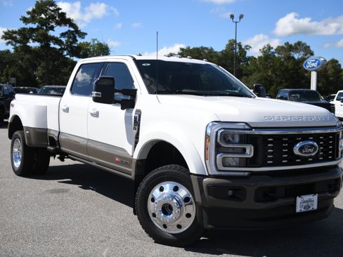 New 2026 Ford F450 King Ranch w/ FX4 Off-Road Package AWD/4WD image 3