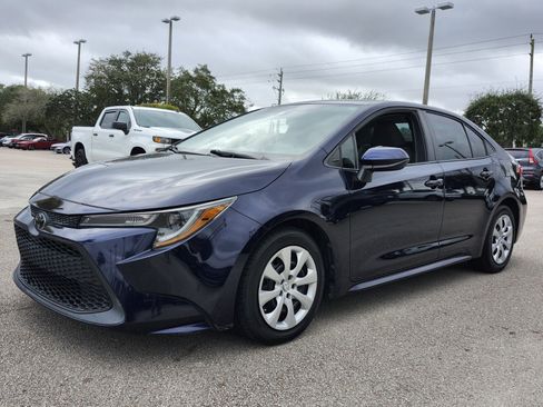 Used 2020 Toyota Corolla LE image 8