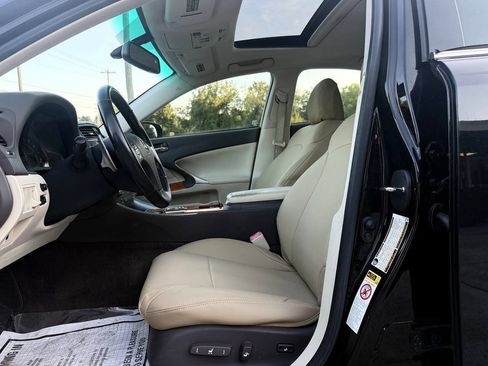 Used 2009 Lexus IS 350 RWD image 9