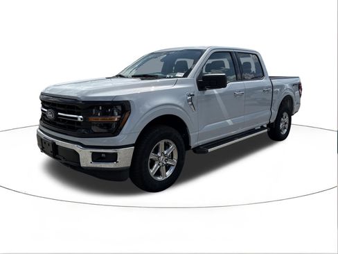 Used 2025 Ford F150 XLT w/ Equipment Group 301A Standard AWD/4WD image 7