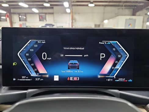 Certified 2025 BMW 330i Sedan w/ Premium Package image 20