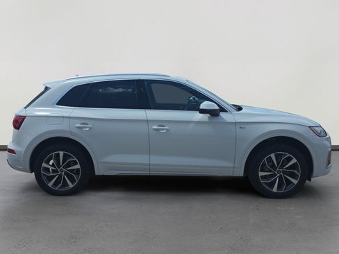 Used 2023 Audi Q5 2.0T Premium Plus w/ Premium Plus Package AWD/4WD image 6