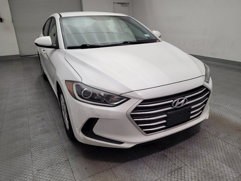 Used 2018 Hyundai Elantra SE FWD image 14