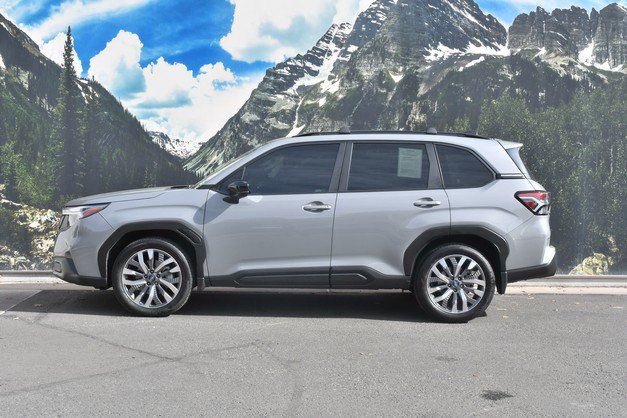 Used 2025 Subaru Forester Touring w/ Protection Package AWD/4WD image 7