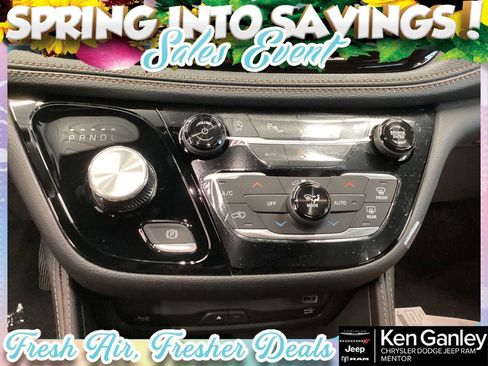 New 2026 Chrysler Pacifica Pinnacle w/ Trailer Tow Group AWD/4WD image 12